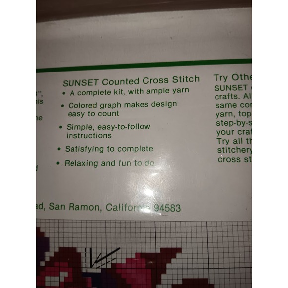 Cross Stitch Kit Christmas Della Robbia Wreath NIB - Picture 4 of 4